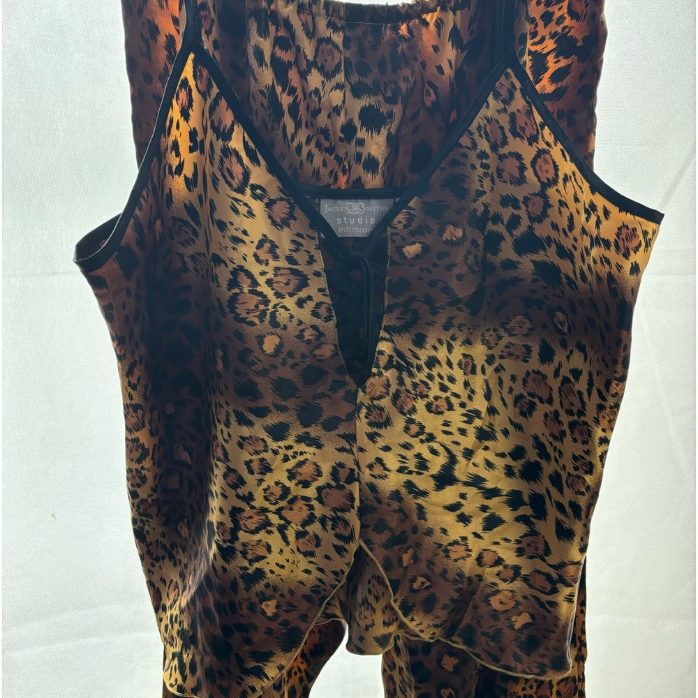 Jaclyn smith XL leopard silk pajamas